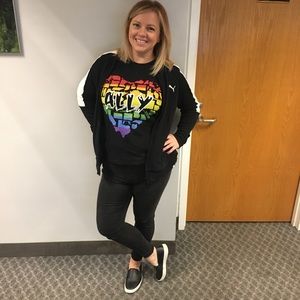 Meet your Posher, Kara